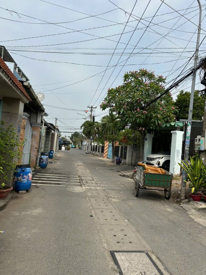 Bán đất sổ hồng riêng chính chủ mặt tiền đường Nguyễn Văn Trỗi phường Dĩ An , TP Dĩ An , Bình Dương Bán đất sổ hồng riêng chính chủ mặt tiền đường Nguyễn Văn Trỗi phường Dĩ An , TP Dĩ An , Bình Dương